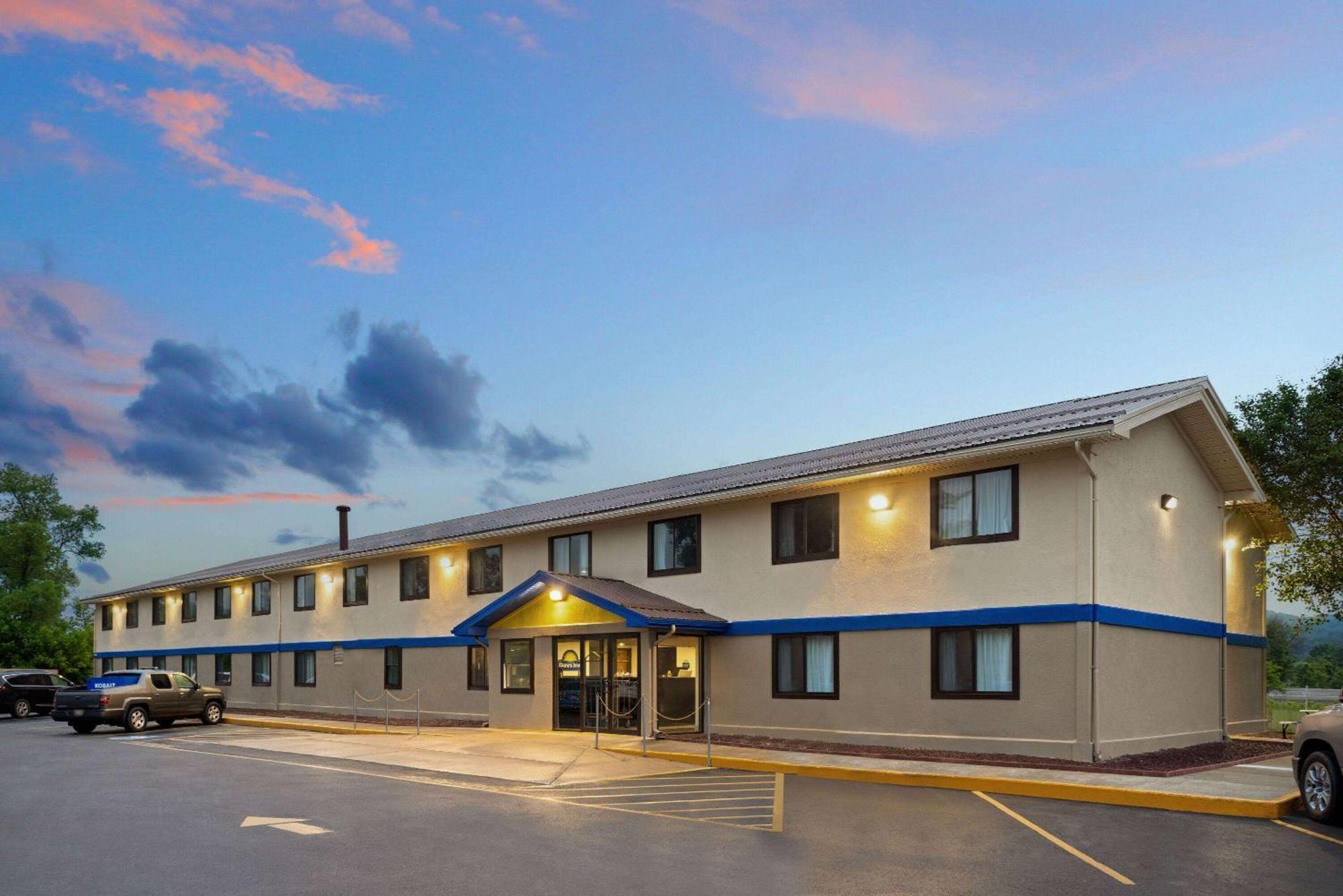 Days Inn By Wyndham Hornell Ny Екстериор снимка